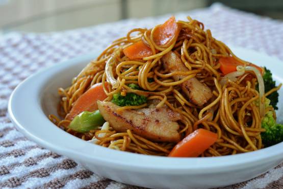 CHICKEN NOODLES